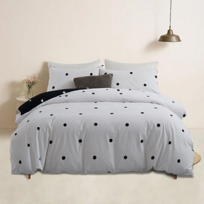 Bedlooms Black & White Dotted Printed Duvet Cover SetReversible & Hypoallergenic Bedding PackSuper King 260X220Cm from B&Q