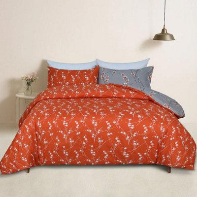 Bedlooms Rust Flower Printed Duvet Cover SetReversible & Hypoallergenic Bedding PackDouble 200X200Cm from B&Q