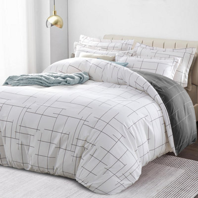 Bedlooms Graphic Printed Duvet Cover SetReversible & Hypoallergenic Bedding PackSingle 135X200Cm from B&Q