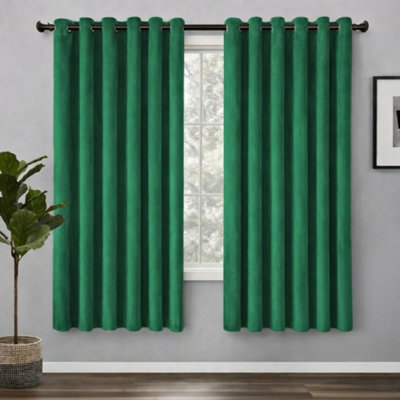 Bedlooms Emerald Green Crushed Velvet Curtains Blackout Thermal Insulated Eyelet Curtain (Pair) 66 X 54 Inches With Tie Back Two from B&Q