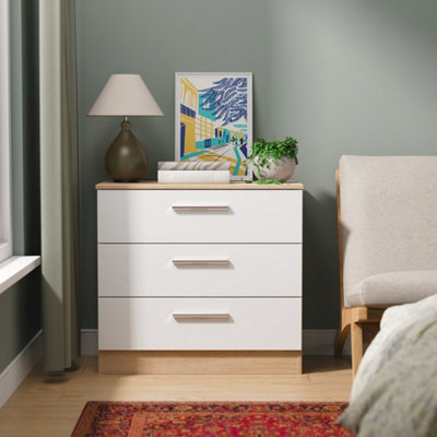 B&Q White Trent Drawer Chest Of Drawers In Matt & Bardolino Oak (Ready Assembled) Size 3