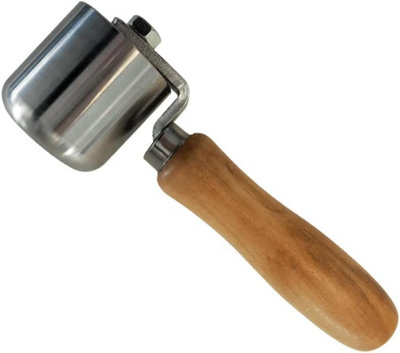 Cromar Leadax RollerEfficient Moulding Roller For Leadax Flashing Around TilesRoofs & Uneven SurfacesHand Pressure Roller from B&Q