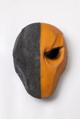 NEXT LEVEL UK Dc Comics Deathstroke Mask Slade Wilson Resin Mask Replica Battle Damaged from B&Q