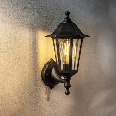  - Traditiona Outdoor Black Lantern Style Wall Light