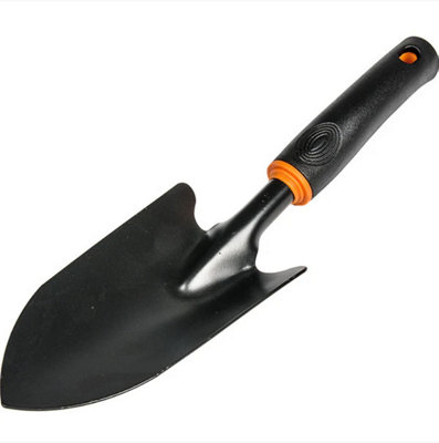 AP Supplies 8Cm Garden Wide Spade De Luxe (260G) from B&Q
