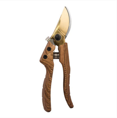 AP Supplies Bypass Steel V-Series Garden Pruning Shears from B&Q