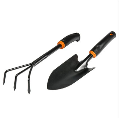 AP Supplies Wide Spade And Cultivator Garden Tool Set from B&Q
