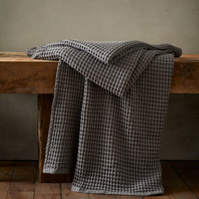 Pineapple Elephant Unisex Grey Jaipur Chunky Waffle Cotton Throw - Image 7