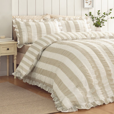 Catherine Lansfield Seersucker Frill Stripe Duvet Cover Set in Natural | Size: King - Image 13