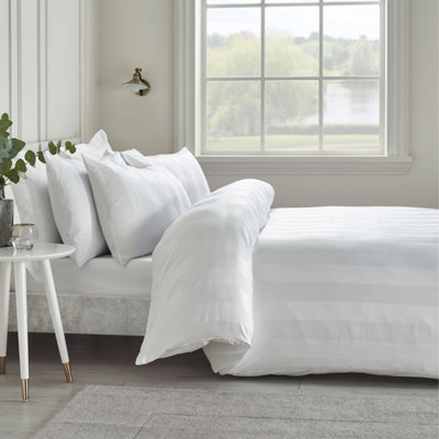 Catherine Lansfield So Soft Satin Stripe Duvet Set White - Image 12