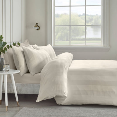 Catherine Lansfield Unisex Cream So Soft Satin Stripe Duvet Cover Set In | Size: King - Image 10