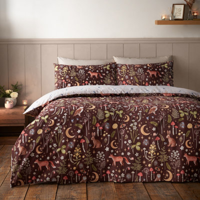 B&Q -  Enchanted Twilight Animals Reversible King Duvet Cover Set With Pillowcases Chocolate - Image 15