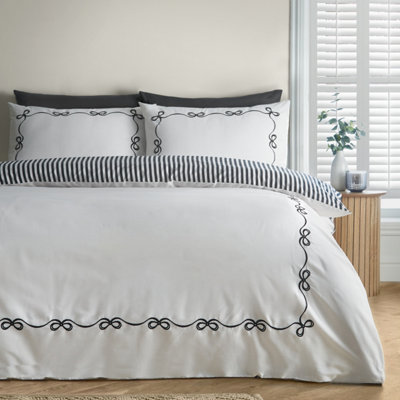 Catherine Lansfield Bow Embroidery Duvet Cover Set in Black | Size: Single - Image 14