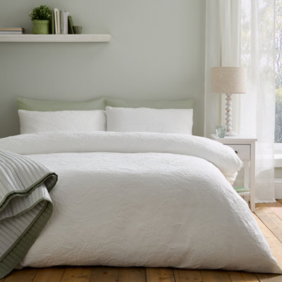 Catherine Lansfield Unisex White Jacquard Leaves Duvet Cover Set In | Size: Super King - Image 14
