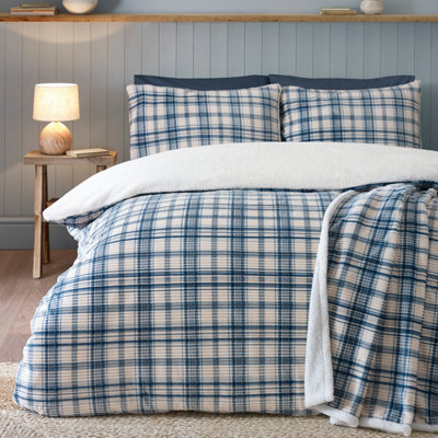 Catherine Lansfield Blue Cosy Ribbed Check Fleece Duvet Cover Set - Image 9