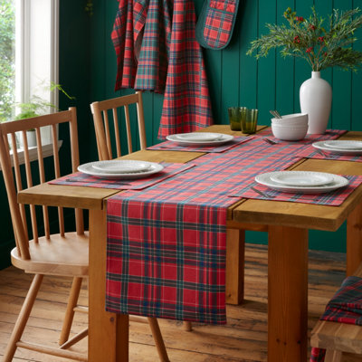 Catherine Lansfield 'Christmas Tartan Check' Cotton Reversible Dining Table Runner in Red - Image 8