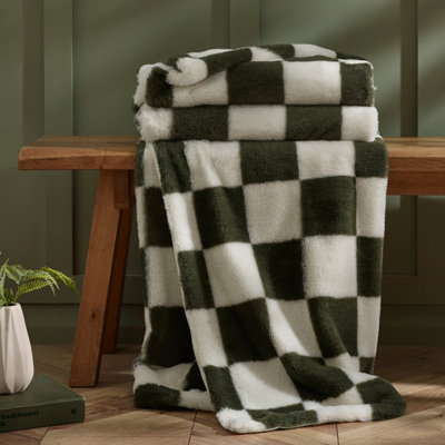 Catherine Lansfield  Green Cosy Soft Checkerboard Fleece Blanket Throw, Sports Direct - Image 11