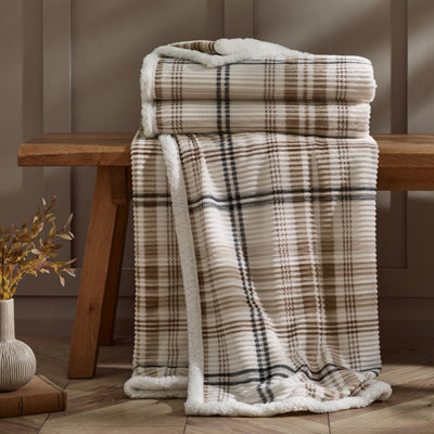 B&Q -  Cosy Ribbed Check 130X170Cm Blanket Throw Natural