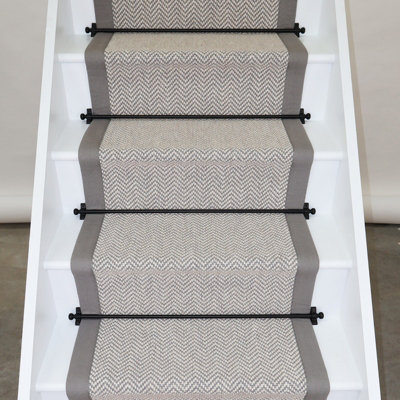 RainbowHome Herringbone Dapple Stair Runner With 100% Cotton Light Grey Border 55 650 from B&Q