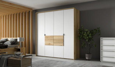 Arte Panama Bi-Folding WardrobeGrand Oak & White W208 X H217 X D65 CmElegant Storage With Practical Design from B&Q