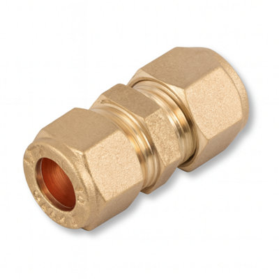Home Range Westco 22mm X 15mm Brass Compression Reducer Coupling C X C Pipe Fitting from B&Q