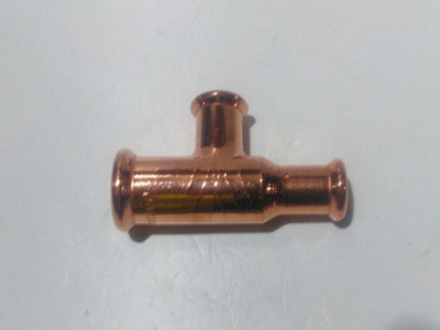 Home Range Westco 22mm X 15mm X 15mm Copper Press Reduced TeeWater Fitting from B&Q