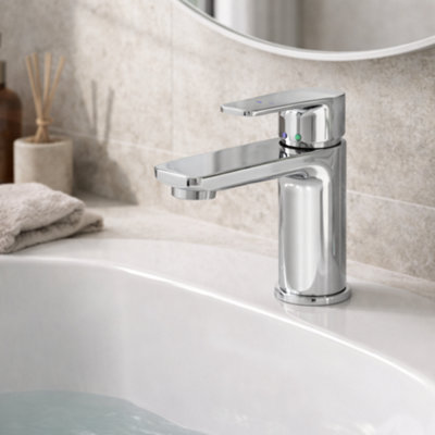 Home Range Cardona Mono Basin Mixer Tap ChromeSingle Lever Bathroom Sink Tap With Fixings And Flexible Tap Tails from B&Q