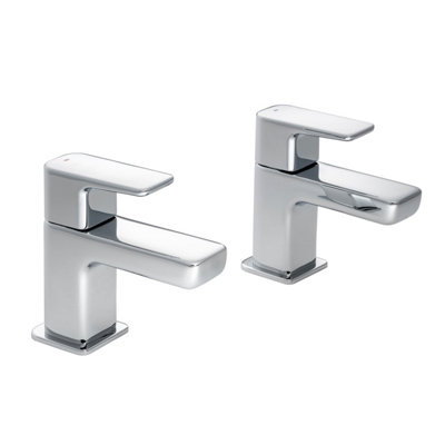 Home Range Loch Bath Tap Pair ChromeModern Square Lever Handle Hot And Cold Bath TapsSolid Brass With Chrome Finish from B&Q