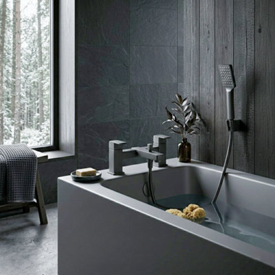 Home Range Manta Matt Black Bath & Shower Mixer TapOne Tap For Bath Filling And Showering from B&Q