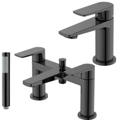 Home Range Black Thermostatic Bath & Shower Mixer TapComplete Set With Shower Handset from B&Q