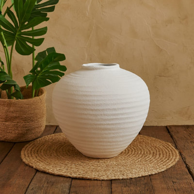 Wyld Haus White Sagebloom Large Matt Ceramic Vase - Image 3
