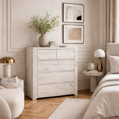 Wyld Haus Norwich Aged Effect Soft Grey Wood Veneer 5-Drawer Chest