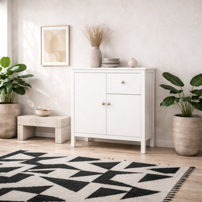 Wyld Haus Gossmere 5-Drawer White Wooden Chest Of Drawers With Silver Handles Matt Finish from B&Q