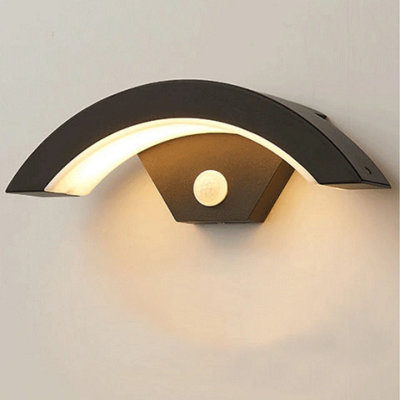 Outdoor Curved Led Wall Light With Pir Motion Sensor Modern Exterior Garden Porch Lamp from B&Q