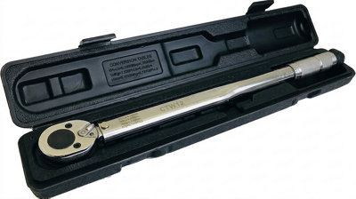 1/2In Click Torque Wrench 28 210 Nm Chrome Micrometer 4% Accuracy Case Included from B&Q