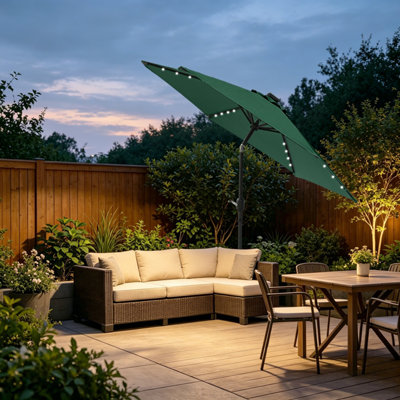 VRUC Garden Parasol Outdoor Patio Umbrella With Solar Led Lights And Crank Tilt 2.5M Green from B&Q