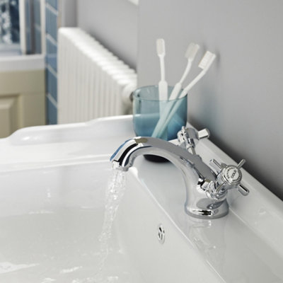 FNX Bathrooms Elysian Luxury Chrome Mono Basin Mixer Tap With Waste Traditional Crosshead from B&Q