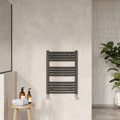 FNX Bathrooms Anthracite Curved Ladder Rail 700X500mm 1051 Btu 450 Pipe Centres from B&Q