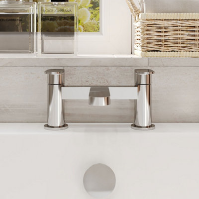 FNX Bathrooms Vellora Contemporary Chrome Deck Mounted Bath Filler 2 Tap Hole from B&Q