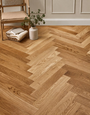 Barlinek Elterwater Parquet 14mm Herringbone Engineered Wood FlooringNatural Oak