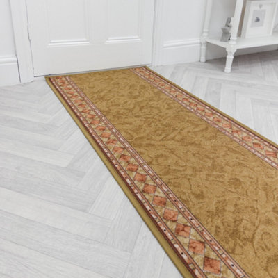 Cheops Hallway Runner RugHardwearingNon-Slip & Durable Carpet For HallKitchen & Corridor from B&Q