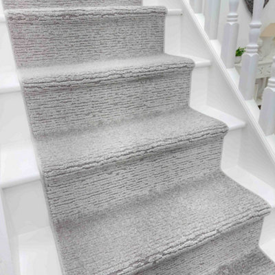 Quin Stair RunnerSoft & Durable Carpet Runner For Stairs & StaircasesMultiple Lengths from B&Q