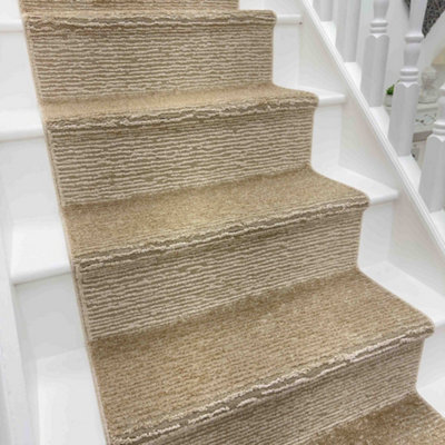 Quin Stair RunnerSoft & Durable Carpet Runner For Stairs & StaircasesMultiple Lengths from B&Q