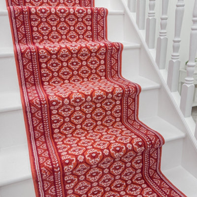 Heriz Stair RunnerSoft & Durable Carpet Runner For Stairs & StaircasesMultiple Lengths from B&Q
