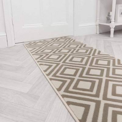 Kilim Hallway Runner RugSoftComfortable & Durable Carpet For HallKitchen & Corridor from B&Q