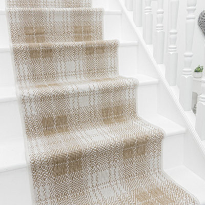Plaid Stair RunnerReversibleDurable & Hardwearing Carpet For Stairs & StaircasesMultiple Lengths from B&Q