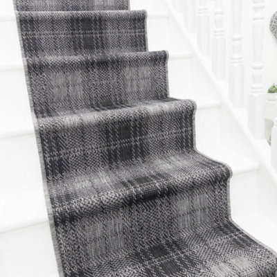Plaid Stair RunnerReversibleDurable & Hardwearing Carpet For Stairs & StaircasesMultiple Lengths from B&Q
