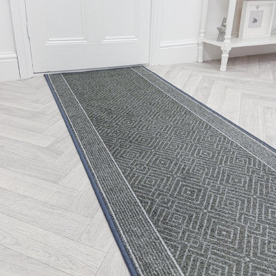 Walton Hallway Runner RugSoftComfortable & Non-Slip Carpet For HallKitchen & Corridor from B&Q