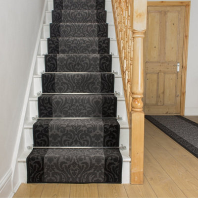 Baroque Stair RunnerSoft & Durable Carpet Runner For Stairs & StaircasesMultiple Lengths from B&Q