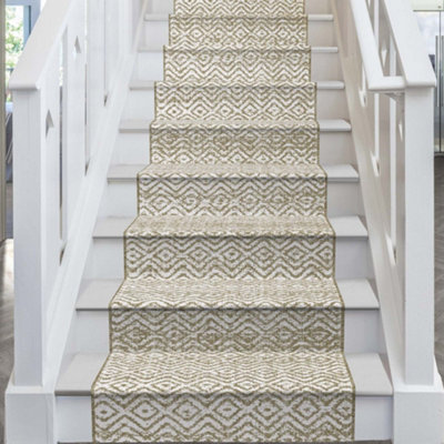 Sauvignon Blanc Stair RunnerReversibleDurable & Hardwearing Carpet For Stairs & StaircasesMultiple Lengths from B&Q